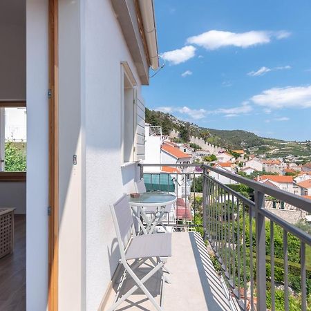 Brand New Apt W Balcony & Perfect Seaview At Center Хвар Екстериор снимка