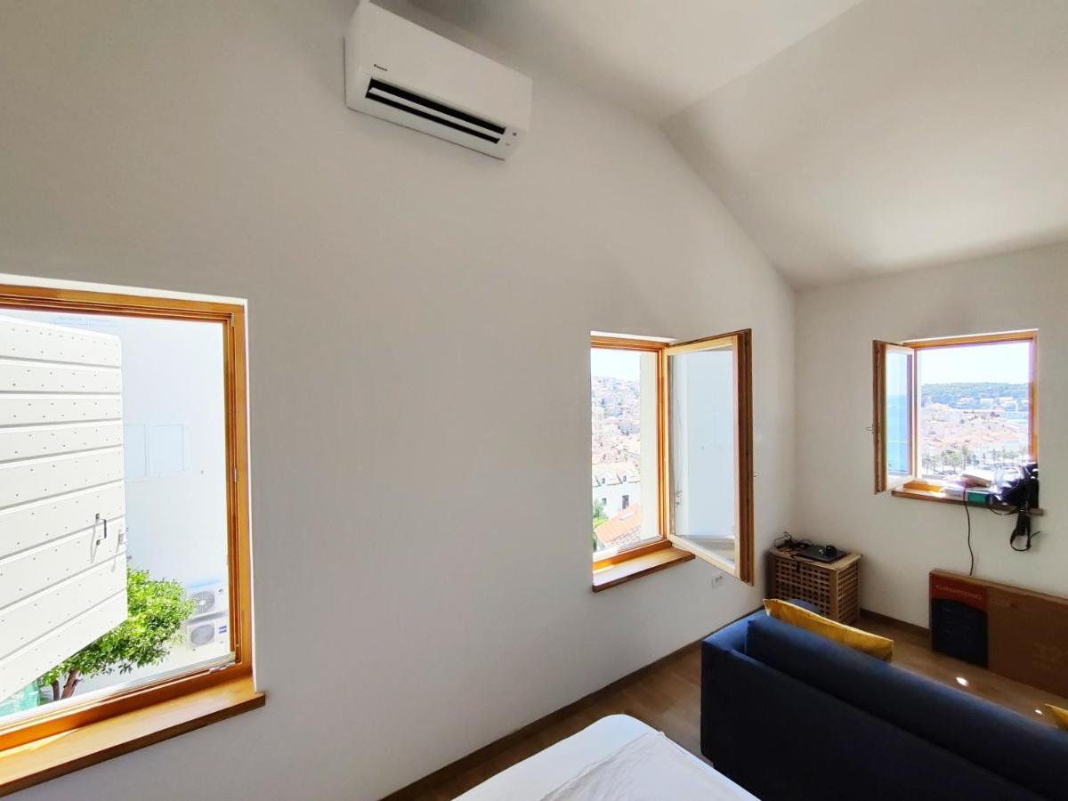 Brand New Apt W Balcony & Perfect Seaview At Center Хвар Екстериор снимка