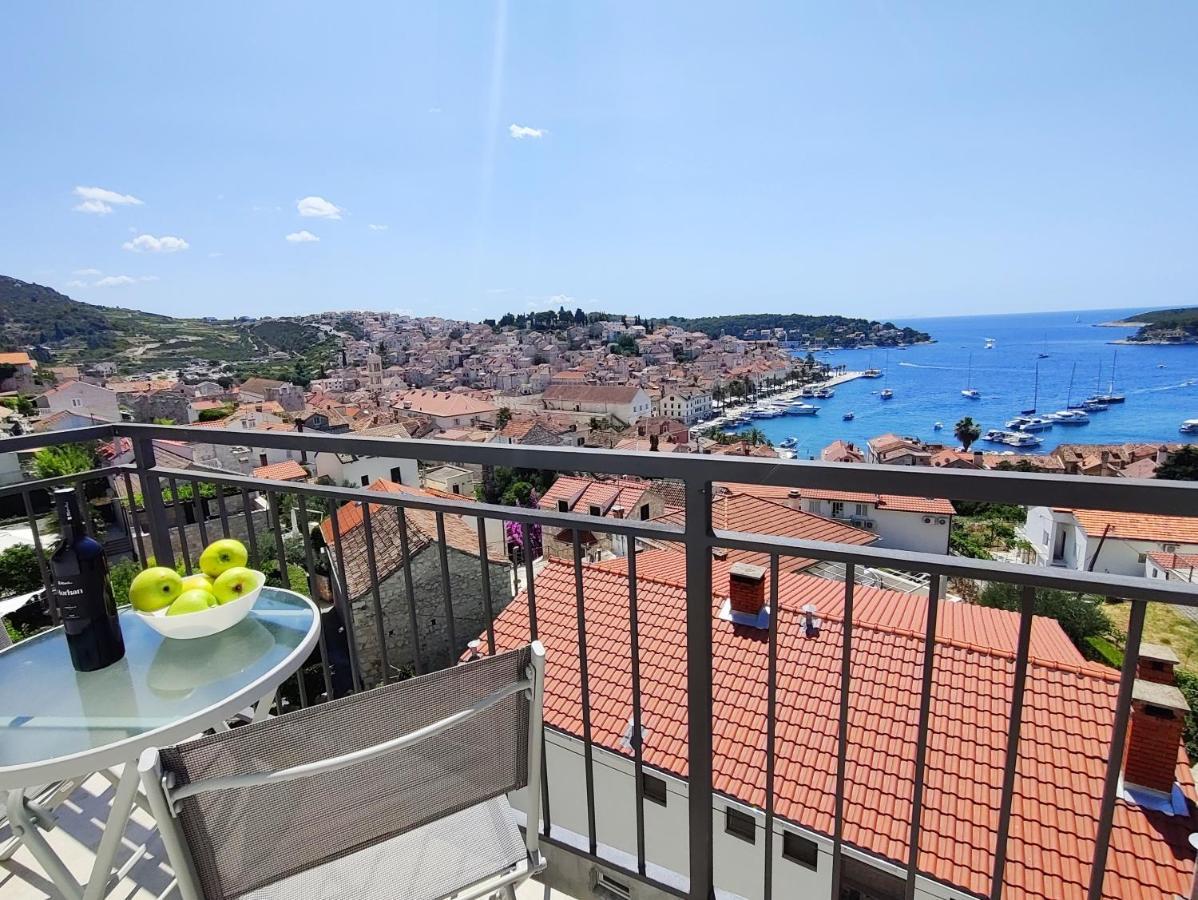 Brand New Apt W Balcony & Perfect Seaview At Center Хвар Екстериор снимка