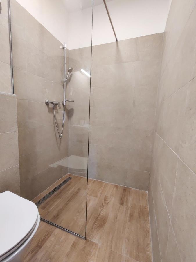 Brand New Apt W Balcony & Perfect Seaview At Center Хвар Екстериор снимка
