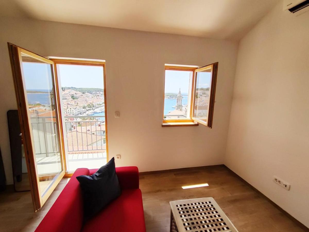 Brand New Apt W Balcony & Perfect Seaview At Center Хвар Екстериор снимка