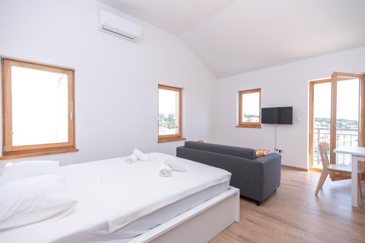Brand New Apt W Balcony & Perfect Seaview At Center Хвар Екстериор снимка