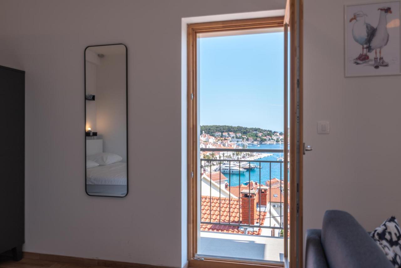 Brand New Apt W Balcony & Perfect Seaview At Center Хвар Екстериор снимка