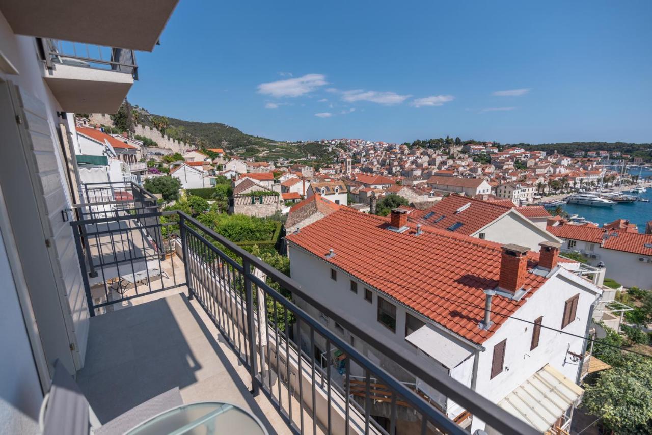 Brand New Apt W Balcony & Perfect Seaview At Center Хвар Екстериор снимка